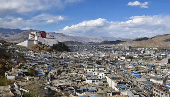 Shigatse – Tibet’s Sacred Crossroads of Mountains and Monasteries